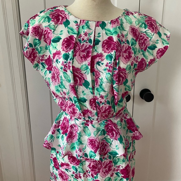 Vintage Floral Dress - Picture 2 of 15